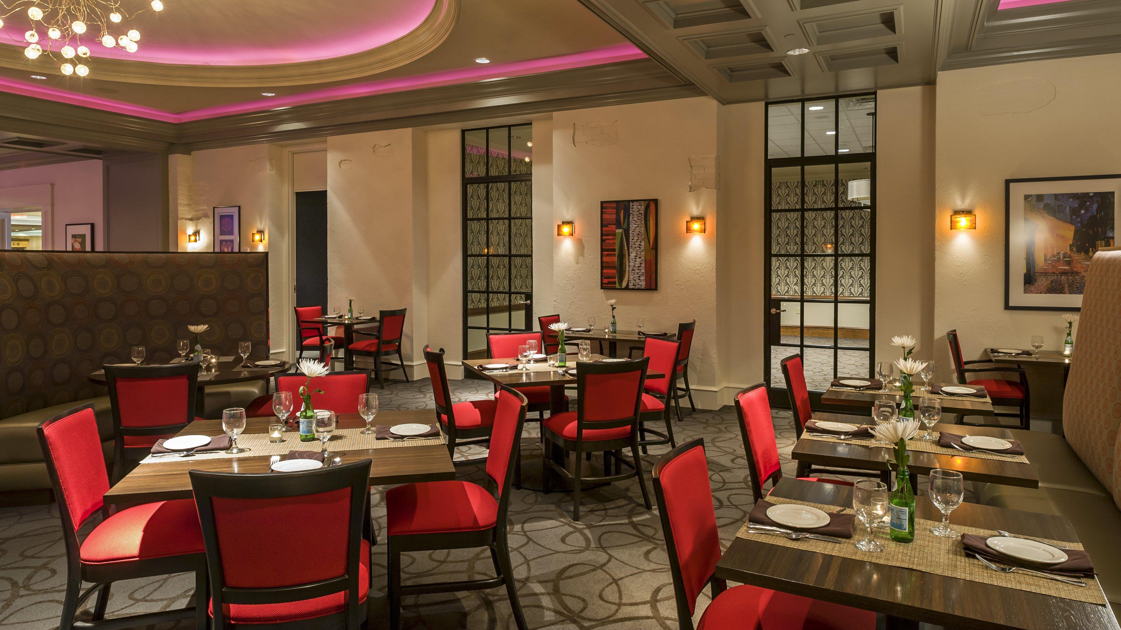 Crowne Plaza Lansing By Ihg Hotel Екстериор снимка