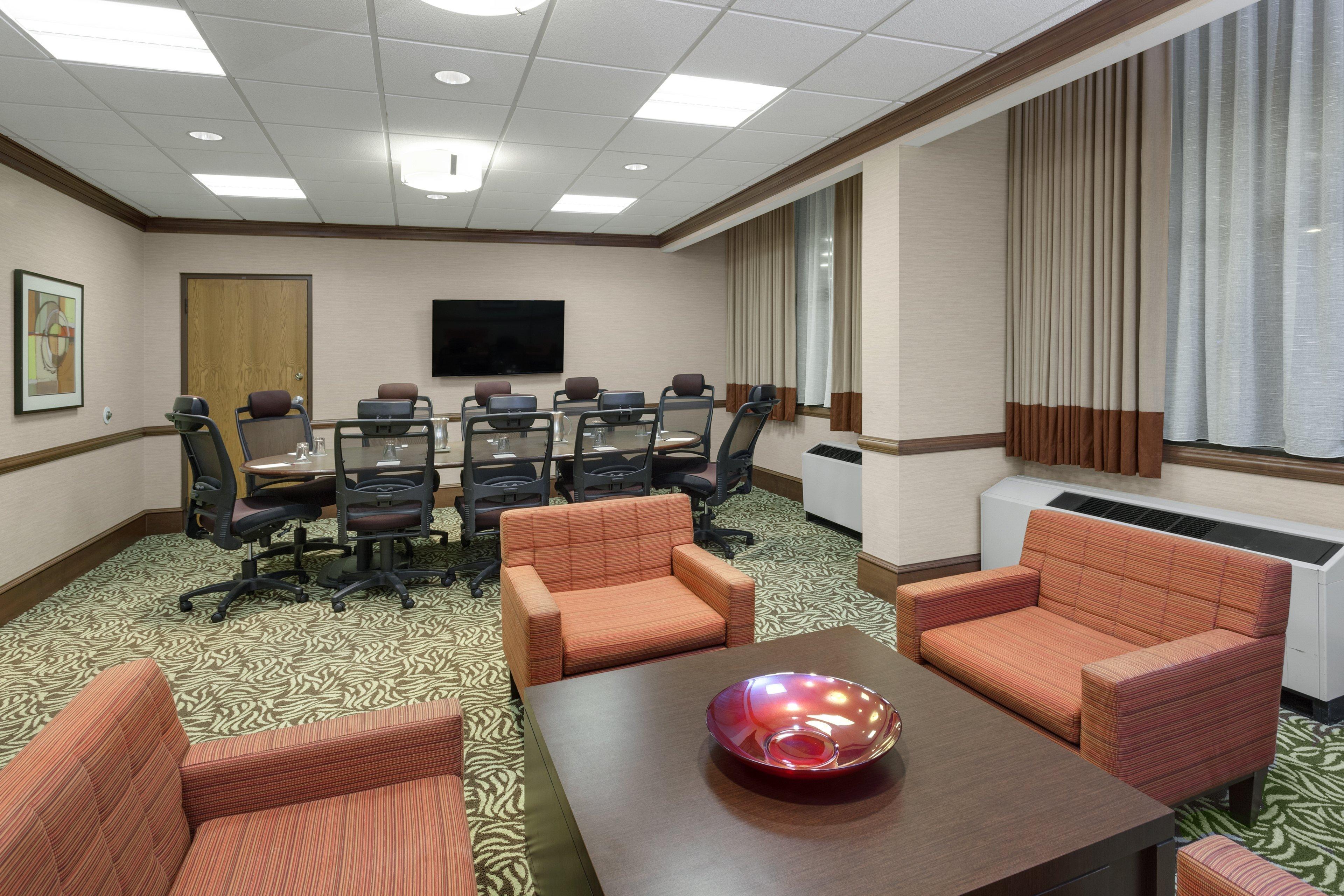 Crowne Plaza Lansing By Ihg Hotel Екстериор снимка
