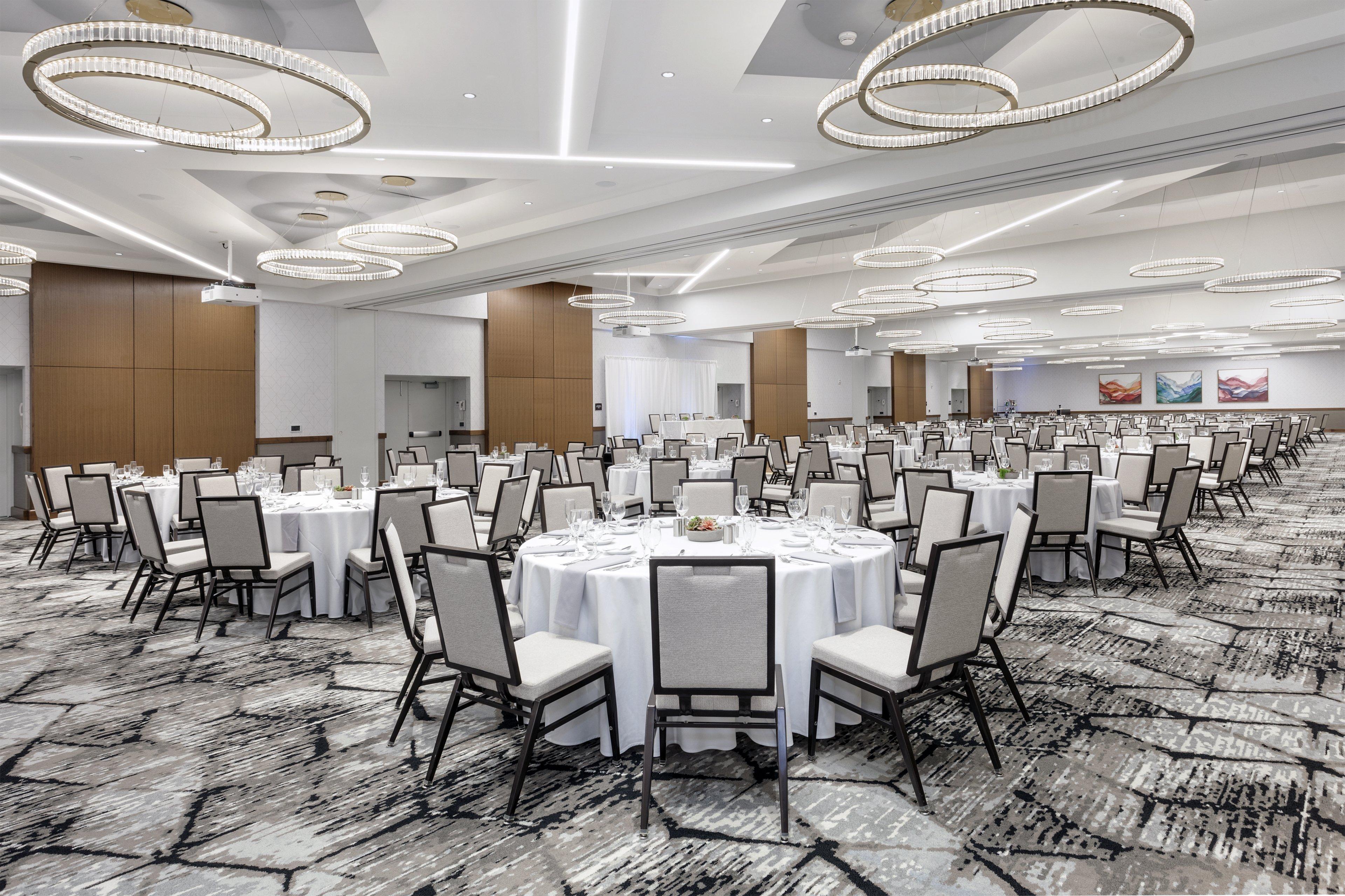 Crowne Plaza Lansing By Ihg Hotel Екстериор снимка
