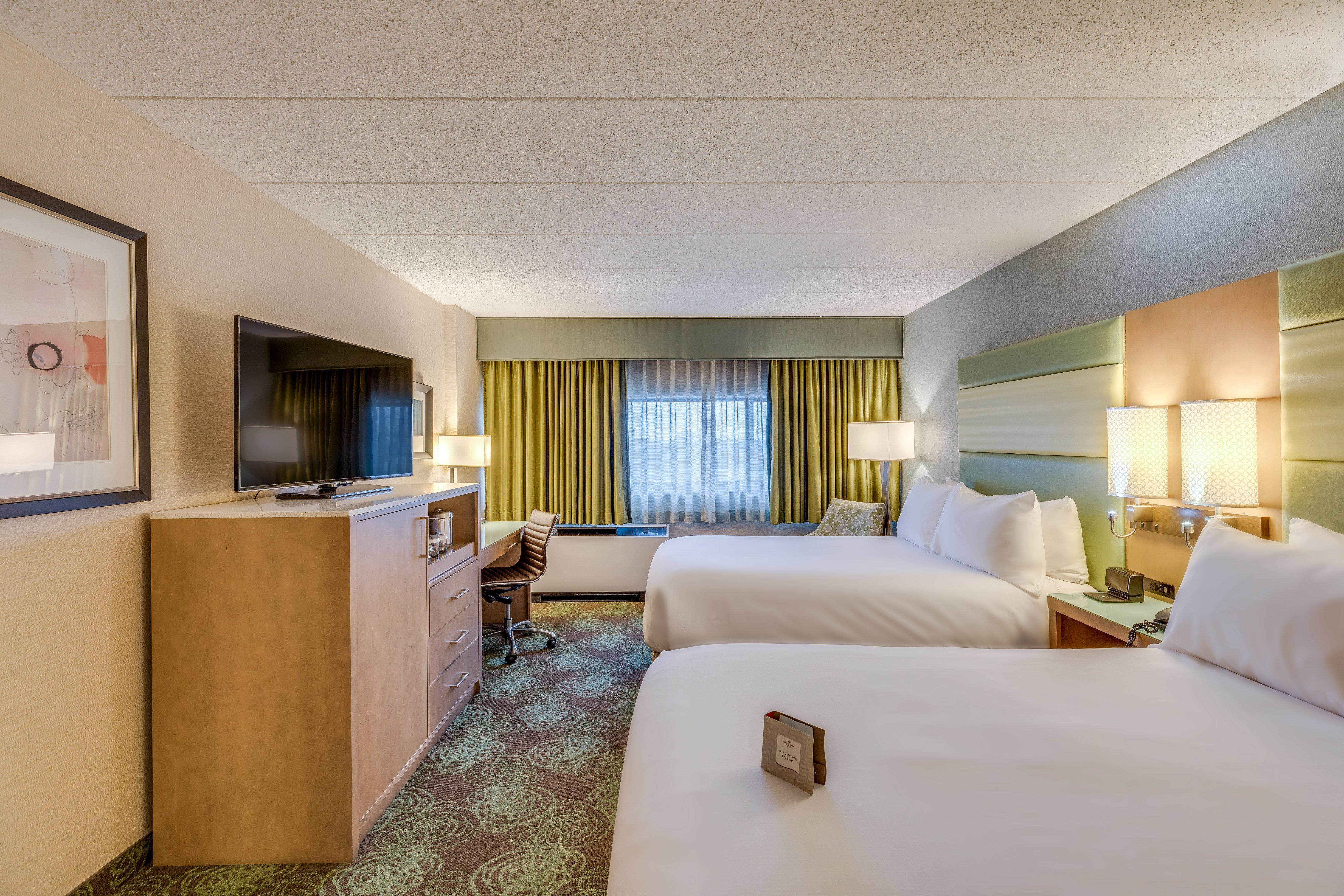 Crowne Plaza Lansing By Ihg Hotel Екстериор снимка