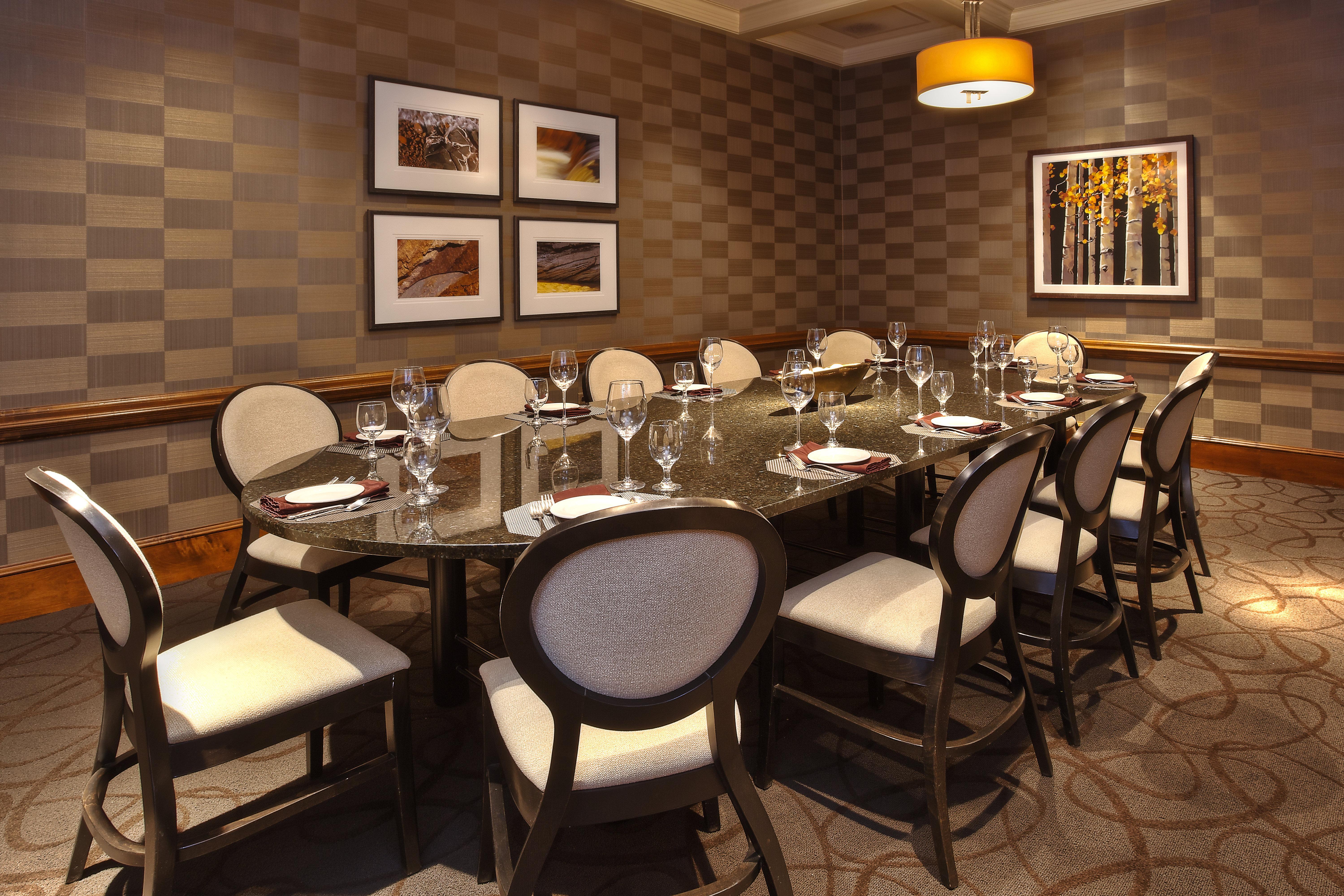 Crowne Plaza Lansing By Ihg Hotel Екстериор снимка