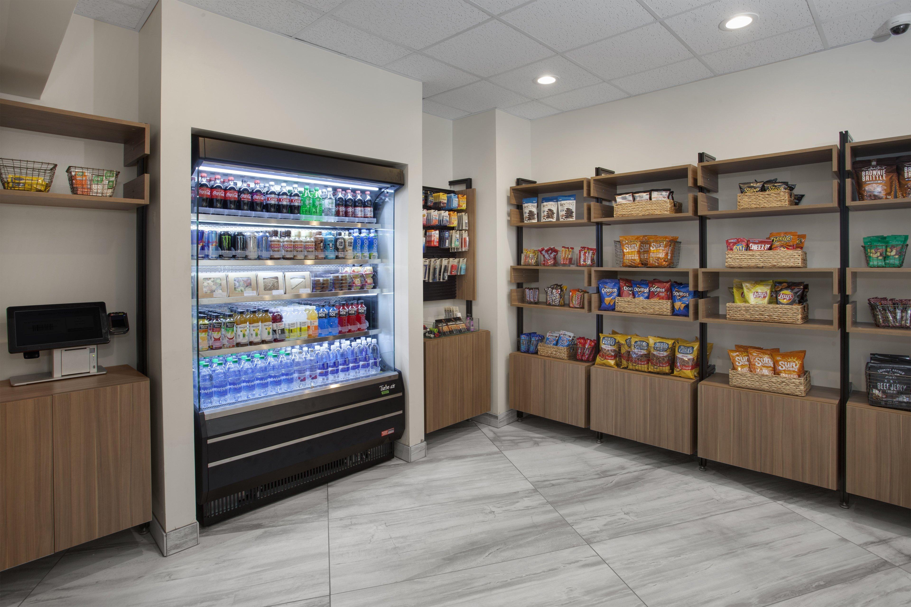 Crowne Plaza Lansing By Ihg Hotel Екстериор снимка